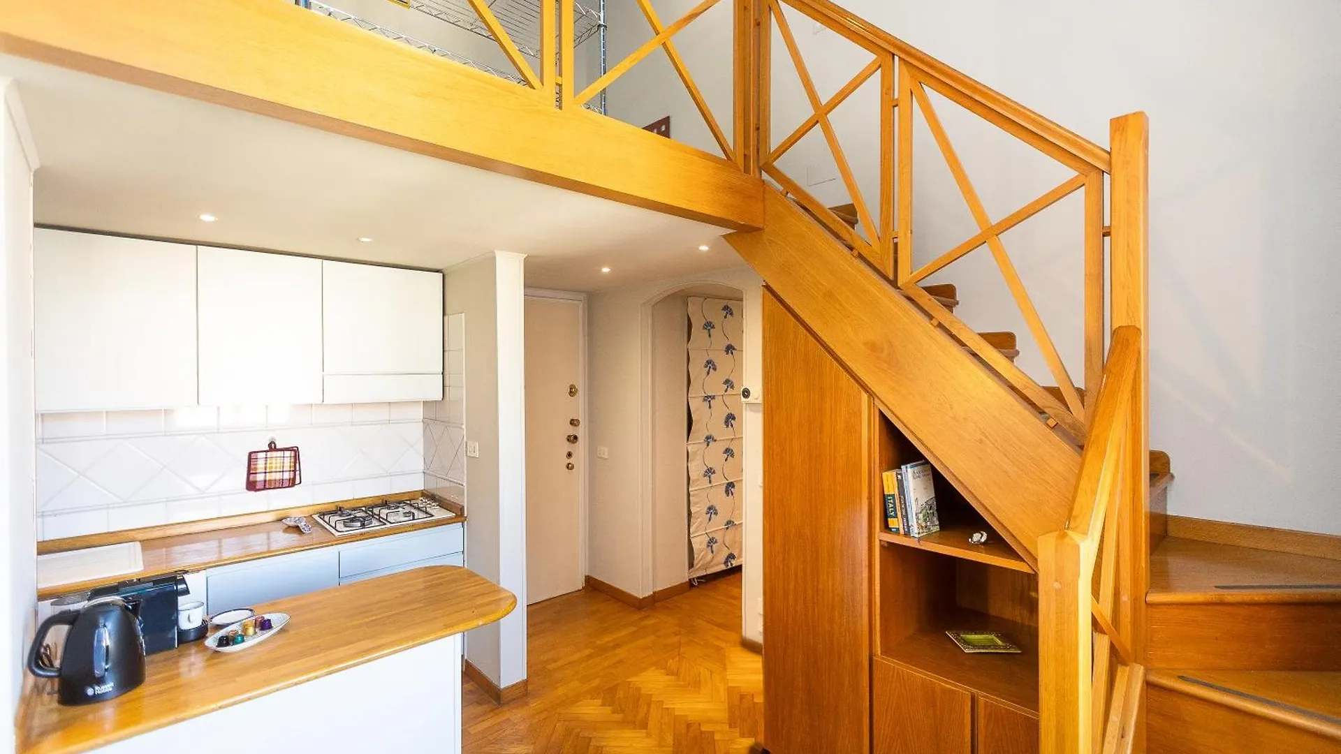Colosseum Bright Two Bedroom Apartment Rome 0*,