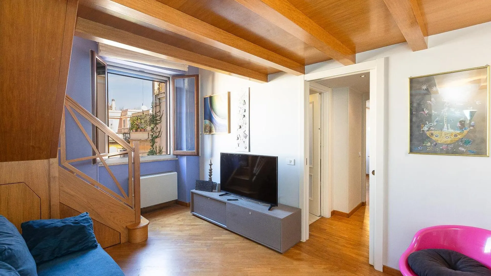 Colosseum Bright Two Bedroom Apartment Rome